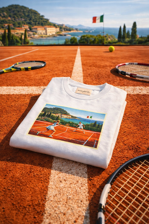 the "tennis in italie" tee